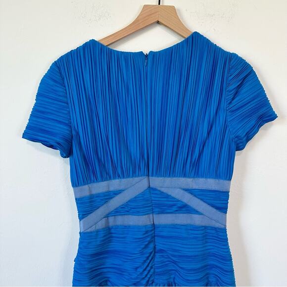 HALSTON Pleated Drop Waist Dress 10 - Picture 7 of 10